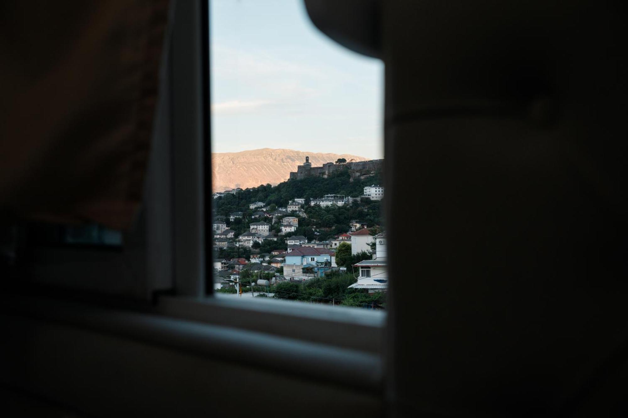 Vila Agimi 65 Gjirokastër Eksteriør billede